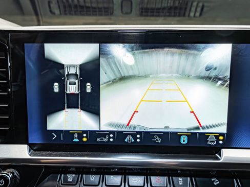 Used 2024 Chevrolet Silverado 2500 LTZ w/ LTZ Plus Package image 19