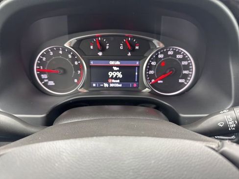 Used 2023 GMC Acadia SLT FWD image 44