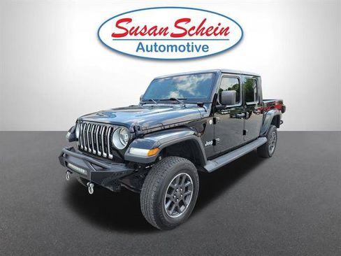 Used 2020 Jeep Gladiator Overland AWD/4WD image 1