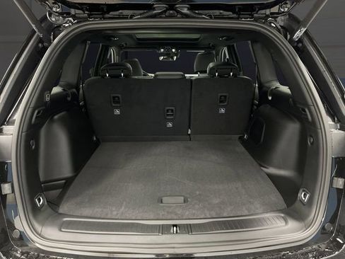 New 2025 Jeep Grand Cherokee Limited w/ Trailer Tow Package image 15