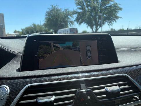 Used 2021 BMW 740i w/ M Sport Package image 12