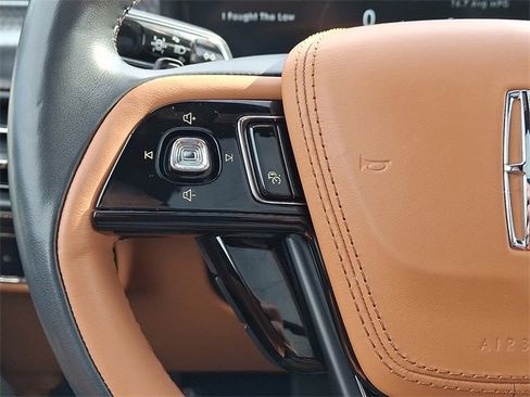 Used 2023 Lincoln Aviator Black Label w/ Dynamic Handling Package image 22