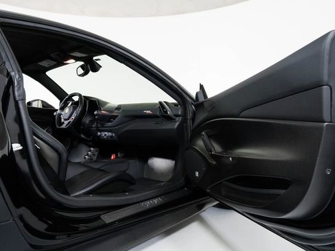 Used 2019 Ferrari 488 Pista Coupe image 32