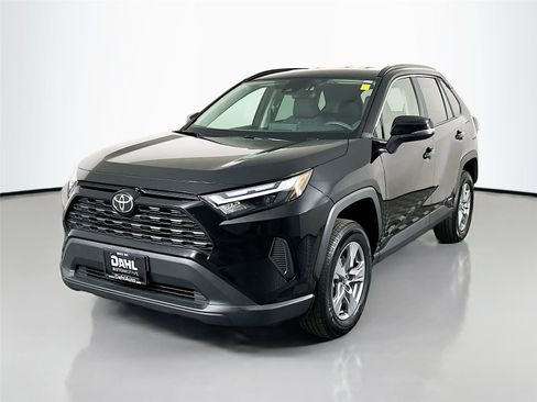 Certified 2025 Toyota RAV4 XLE image 4