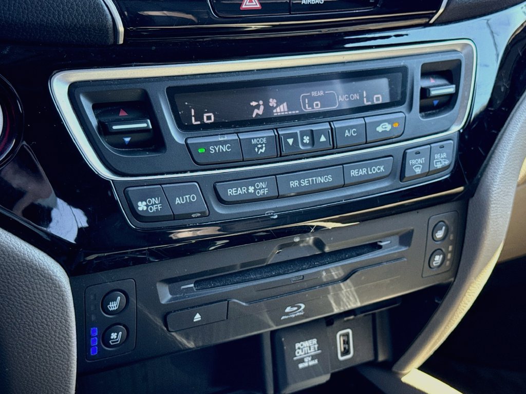 Used 2022 Honda Pilot Elite image 19