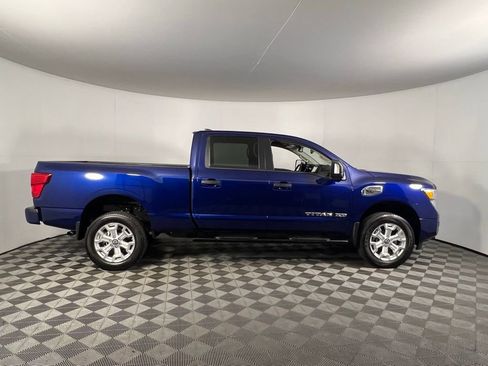 Used 2024 Nissan Titan SV w/ SV Convenience Package AWD/4WD image 5