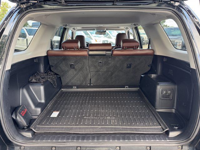 Used 2023 Toyota 4Runner Limited AWD/4WD image 18