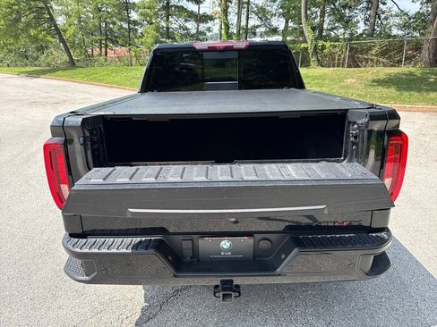 Used 2023 GMC Sierra 1500 AT4X AWD/4WD image 30