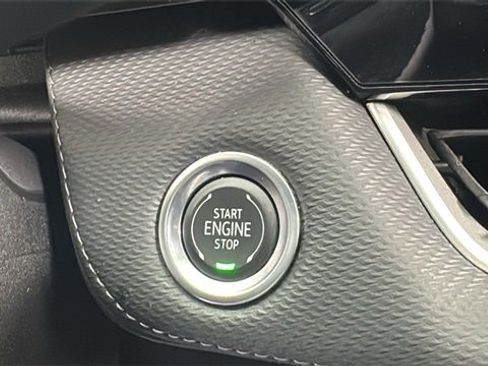 Used 2025 Chevrolet Equinox LT image 23