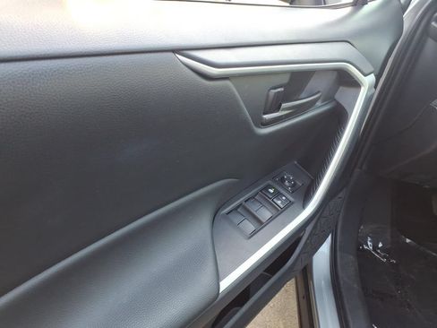Used 2025 Toyota RAV4 LE FWD image 23