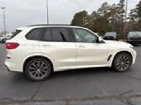 Used 2022 BMW X5 sDrive40i w/ M Sport Package image 6