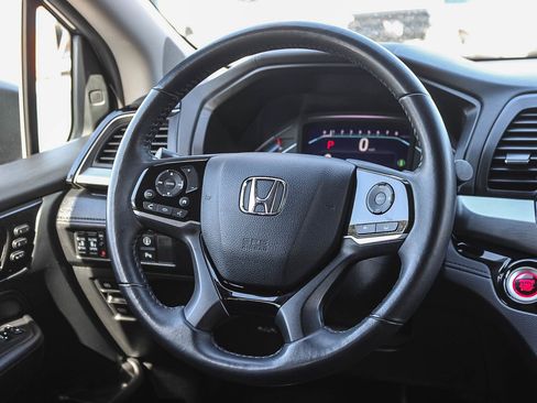 Certified 2023 Honda Odyssey Touring image 16