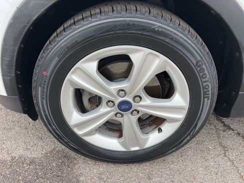 Used 2015 Ford Escape SE image 7