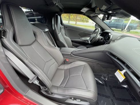 Certified 2025 Chevrolet Corvette Stingray Coupe w/ 1LT image 31