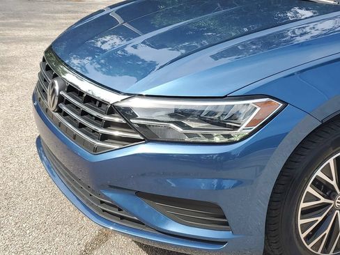 Used 2019 Volkswagen Jetta SE FWD image 12