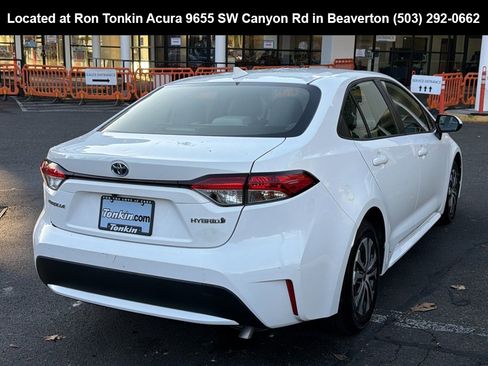 Used 2022 Toyota Corolla LE image 8