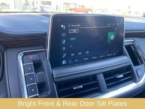 Used 2023 Chevrolet Suburban Premier image 25