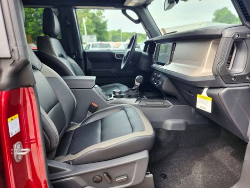 New 2026 Ford Bronco Outer Banks AWD/4WD image 11