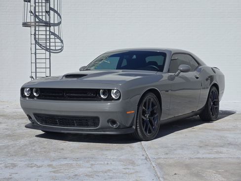 Used 2023 Dodge Challenger R/T w/ Blacktop Package image 5
