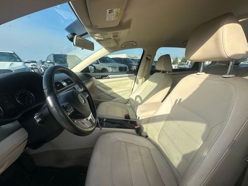 Used 2014 Volkswagen Passat 1.8T Wolfsburg Edition image 3