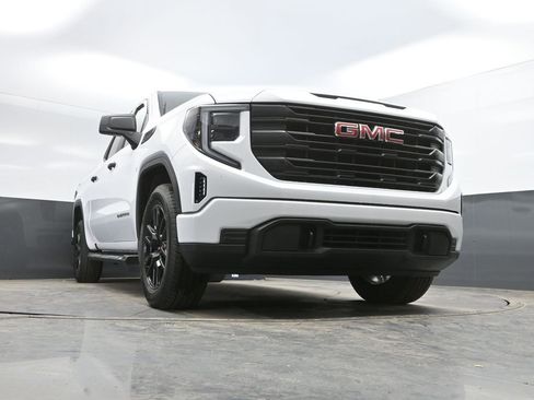Used 2023 GMC Sierra 1500 Pro w/ Graphite Edition image 31