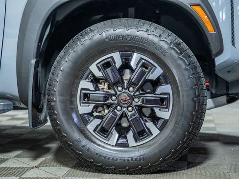 Used 2024 Nissan Frontier PRO-4X w/ Pro Convenience Package image 18