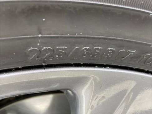 Certified 2024 Toyota RAV4 LE AWD/4WD image 15