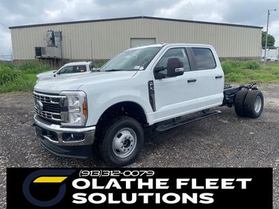 New 2025 Ford F350 XL w/ XL Chrome Package