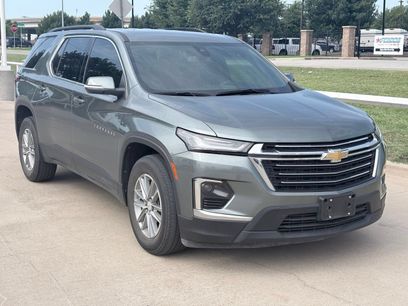 Used 2023 Chevrolet Traverse LT