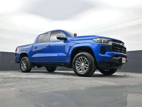 Used 2023 Chevrolet Colorado LT w/ LT Convenience Package image 23