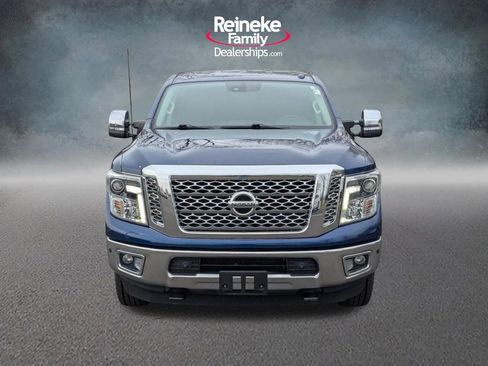 Used 2018 Nissan Titan SL w/ Chrome Package AWD/4WD image 2