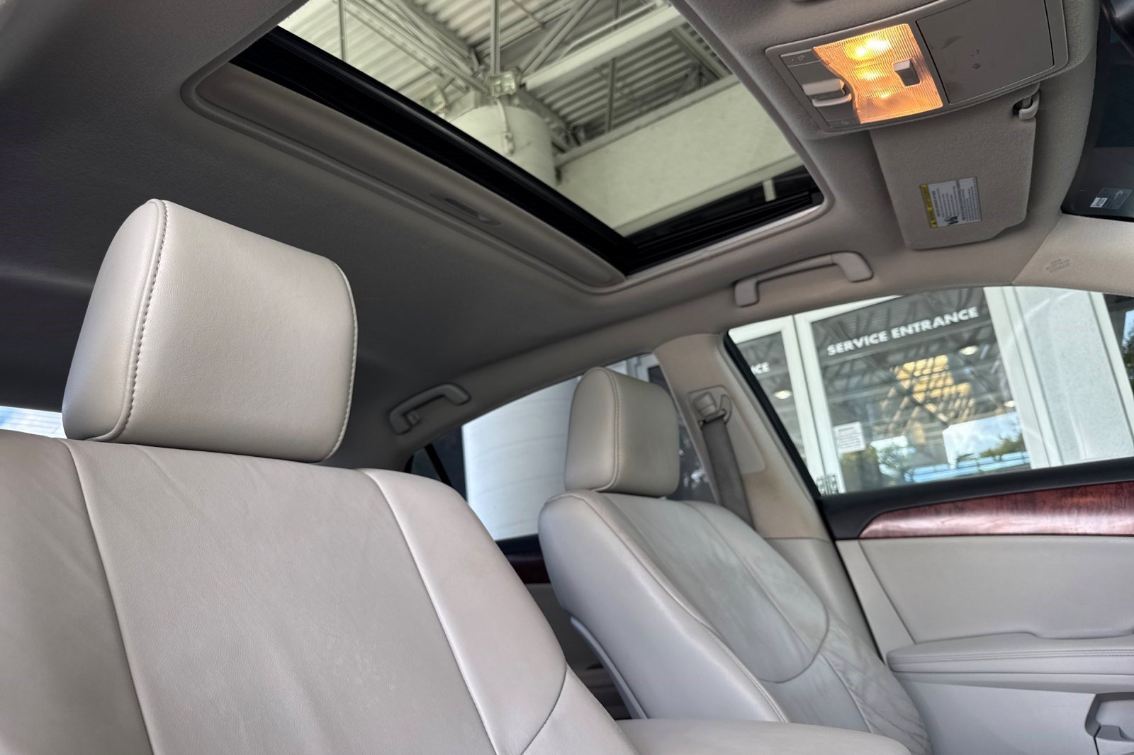 Used 2012 Toyota Avalon FWD image 20