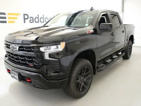 Used 2025 Chevrolet Silverado 1500 LT Trail Boss AWD/4WD image 3