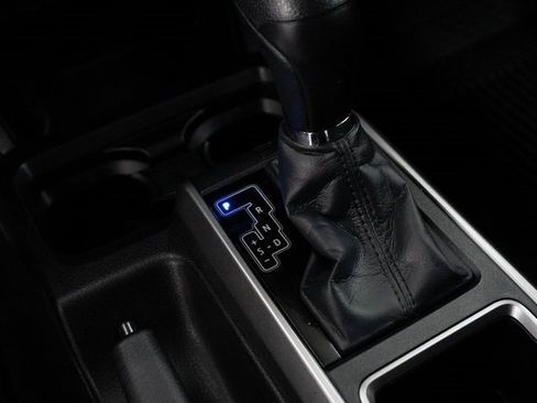 Used 2023 Toyota Tacoma SR5 w/ Technology Package image 30