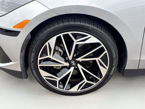 Used 2023 Hyundai Ioniq 6 SEL RWD image 31