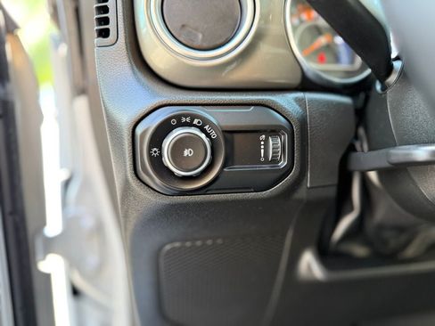 Used 2023 Jeep Wrangler Unlimited Sahara w/ Cold Weather Group AWD/4WD image 22