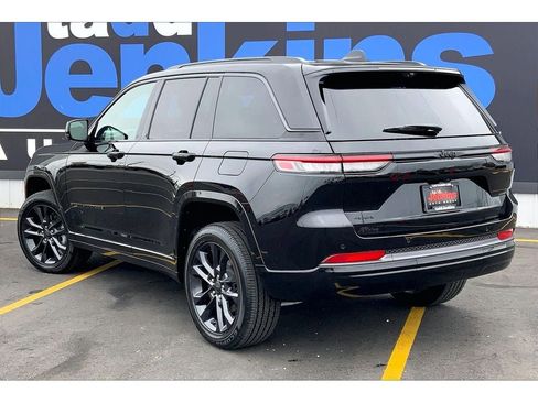 New 2026 Jeep Grand Cherokee Limited AWD/4WD image 3