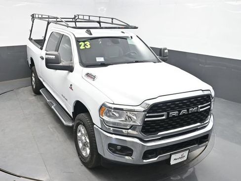 Used 2023 RAM 2500 Big Horn w/ Level 1 Equipment Group AWD/4WD image 17