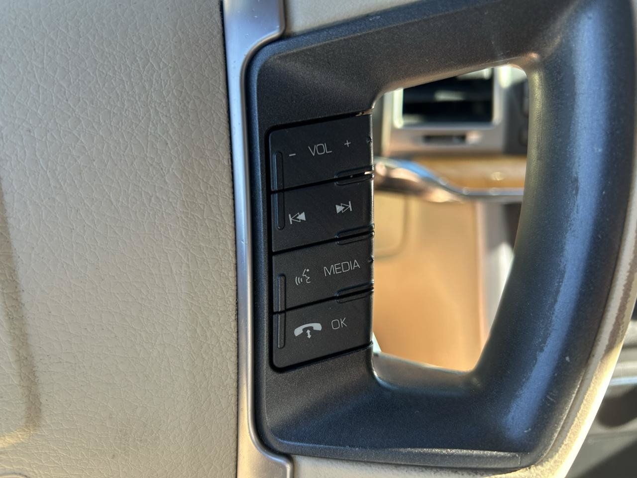 Used 2011 Lincoln MKZ AWD image 19