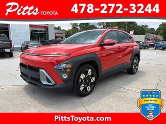 Used 2025 Hyundai Kona SEL FWD video 1
