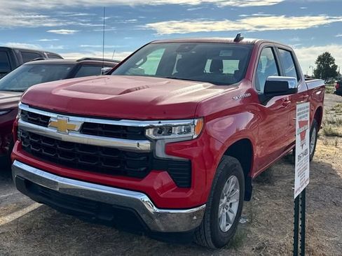 Used 2025 Chevrolet Silverado 1500 LT RWD image 8