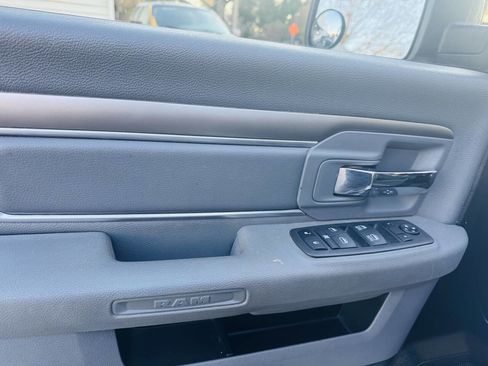 Used 2017 RAM 1500 Classic SLT image 14