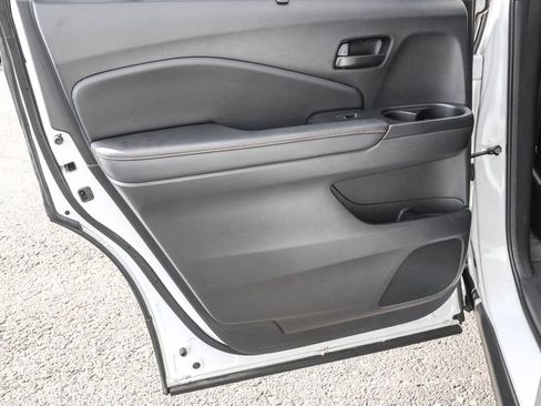 Used 2022 Honda Pilot TrailSport image 28