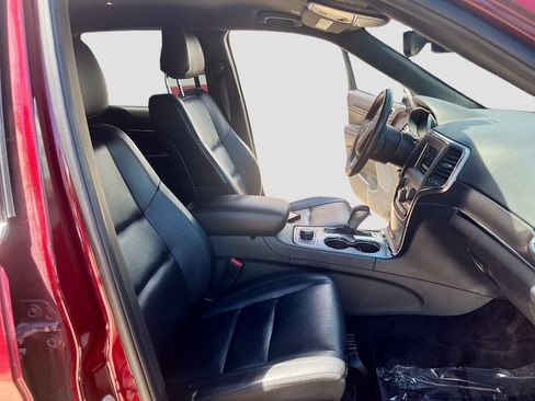 Used 2018 Jeep Grand Cherokee Limited AWD/4WD image 29
