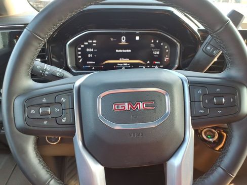 Used 2026 GMC Sierra 1500 SLT RWD image 16
