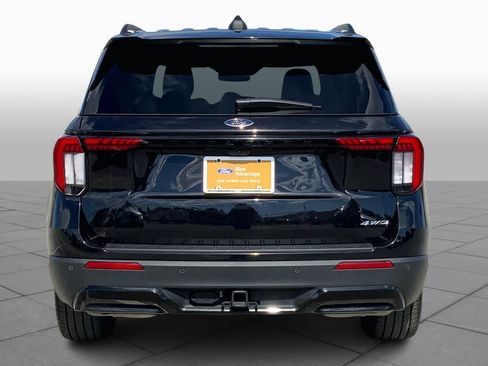 Certified 2025 Ford Explorer ST-Line w/ Premium Package image 5