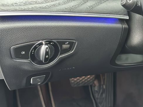 Used 2020 Mercedes-Benz E 350 4MATIC Sedan image 15