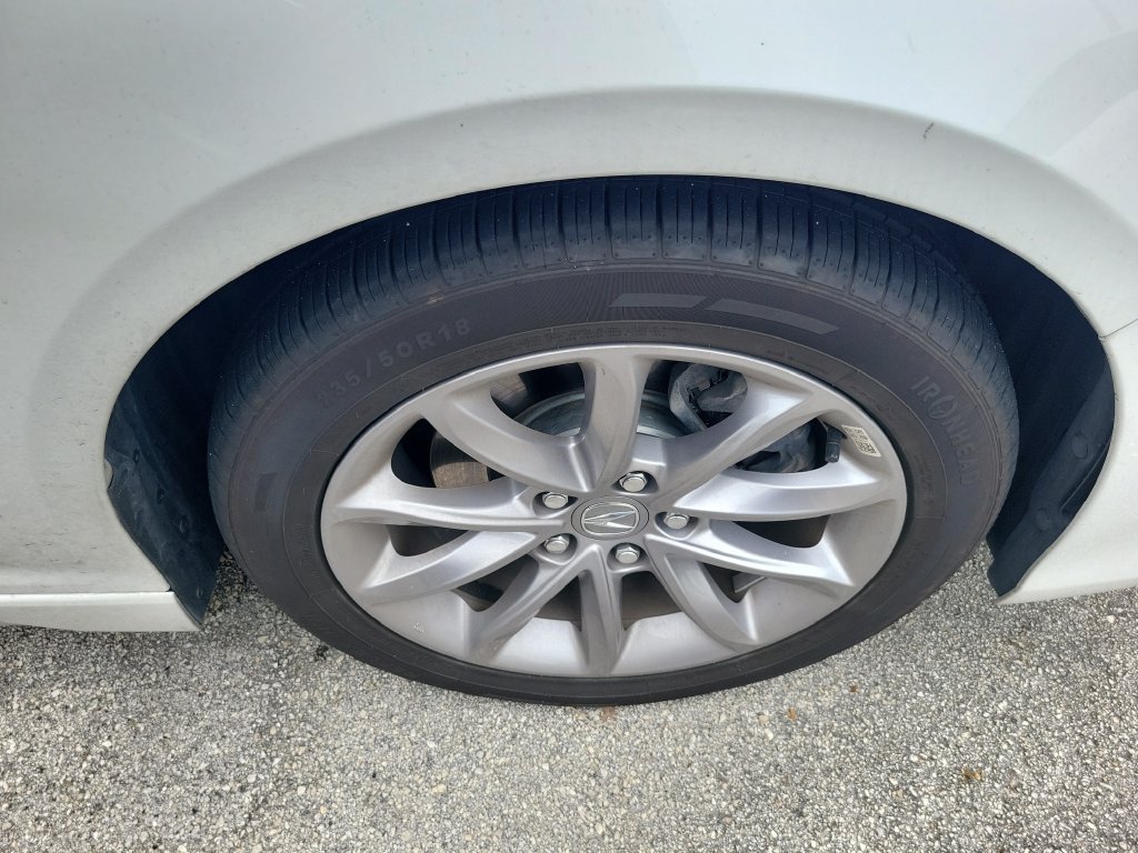 Used 2023 Acura TLX FWD image 9
