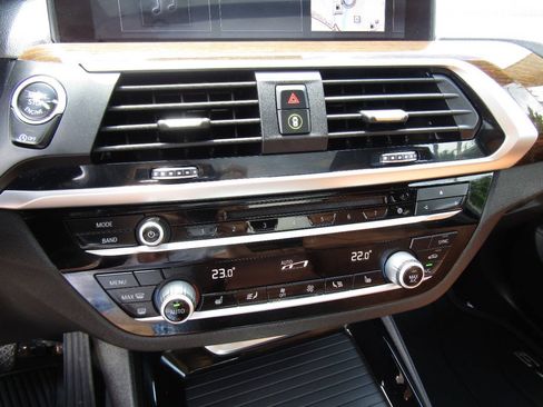 Used 2019 BMW X3 xDrive30i AWD/4WD image 14
