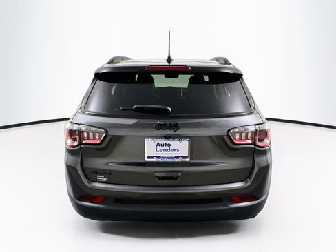 Used 2023 Jeep Compass Latitude w/ Sun and Sound Group AWD/4WD image 6